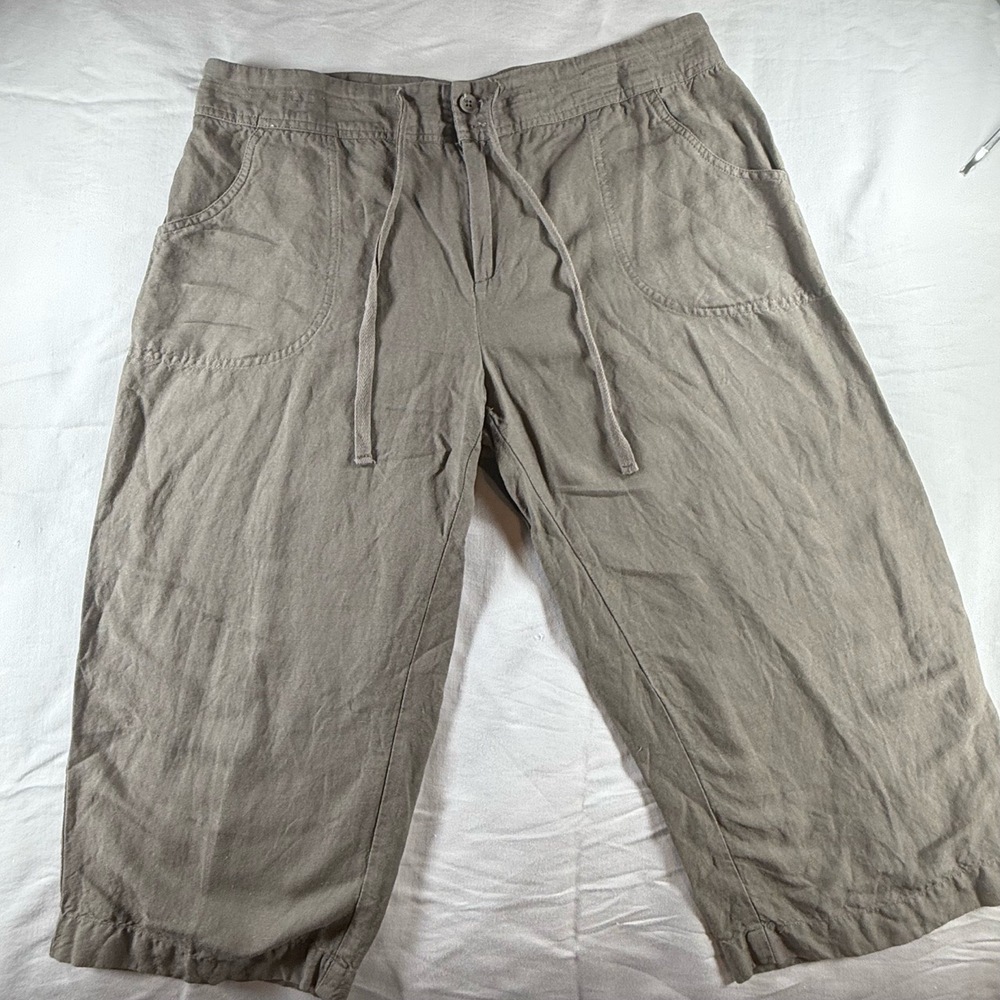 Coldwater Creek Womens Size 12 Muted Taupe Capri Wide Leg Patch Pockets